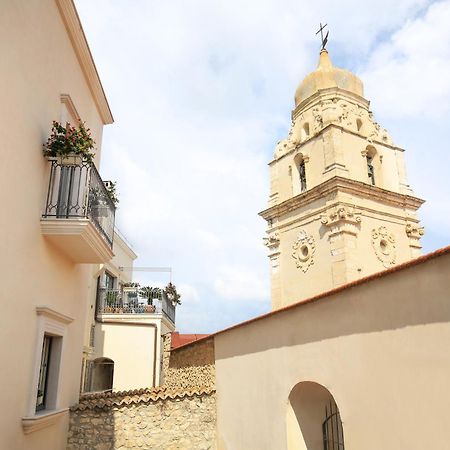 Al Castello Relais Bed & Breakfast เวียสเต ภายนอก รูปภาพ