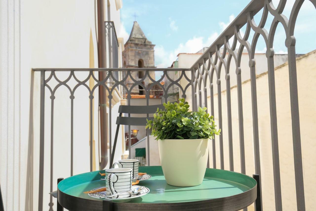 Al Castello Relais Bed & Breakfast เวียสเต ภายนอก รูปภาพ